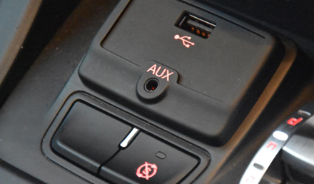 Ripristina gli ingressi USB / AUX originali della vostra Alfa Romeo Mito